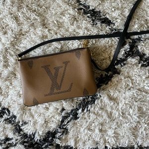 ****SOLD****Louis Vuitton Reverse Monogram Double Zip Pochette